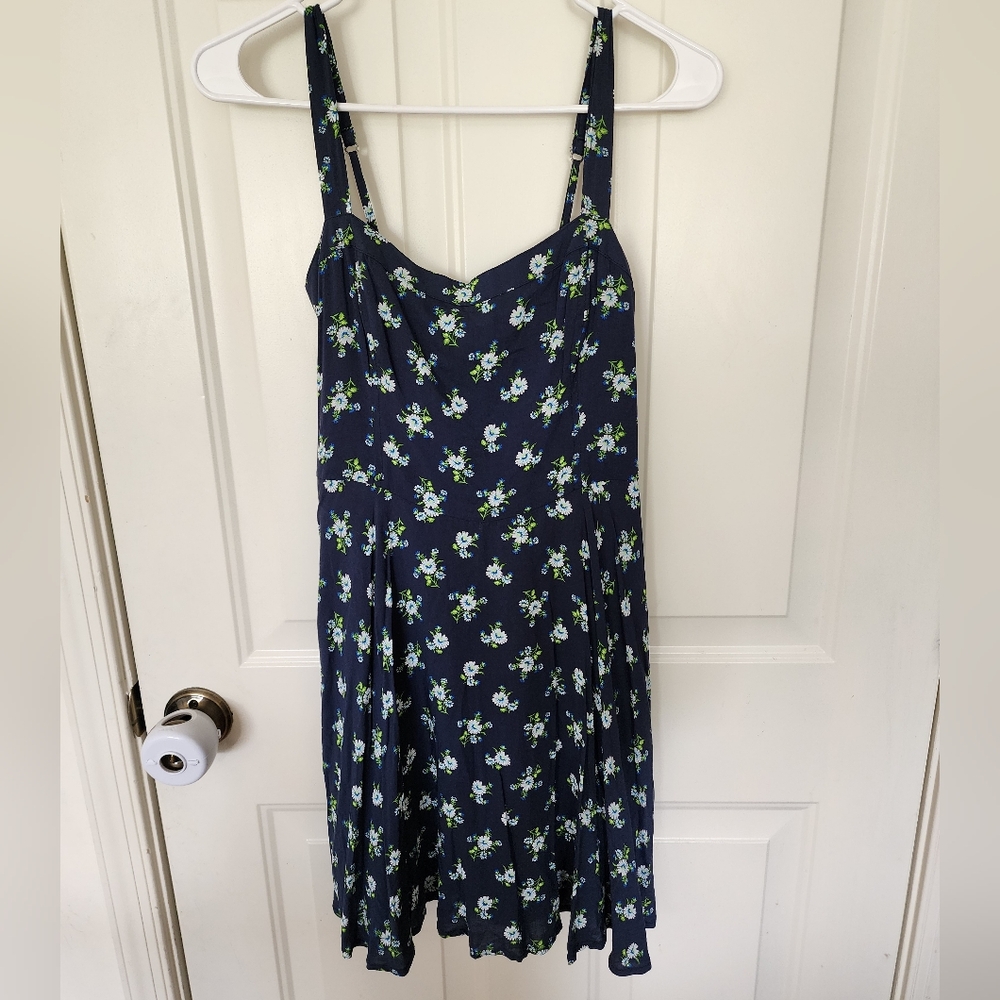 Abercrombie & Fitch floral navy dress